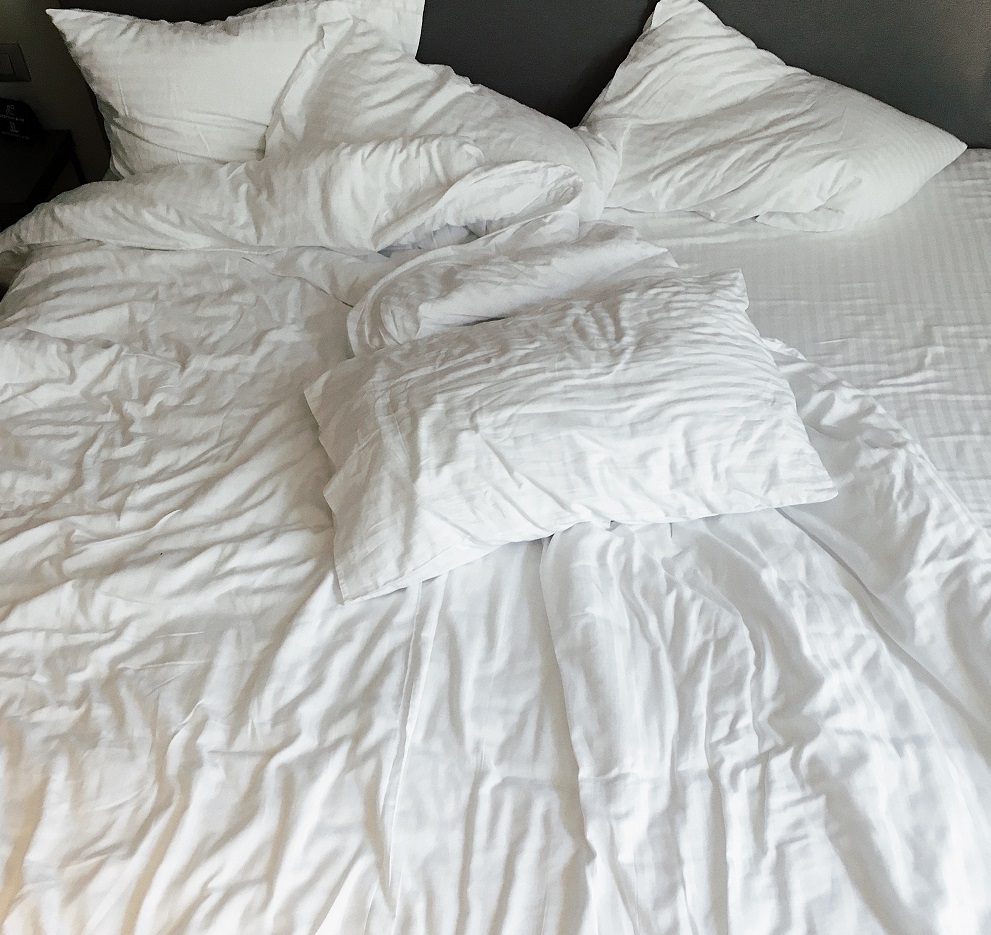 When to Use Full or Queen-Size Sheets - All American Mattress
